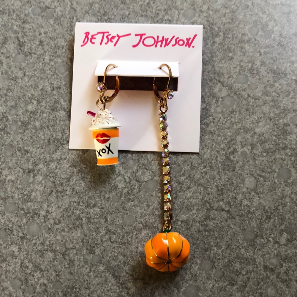 Betsey Johnson Pumpkin Spice Coffee & Pumpkin Mismatch Drop Earrings NWT